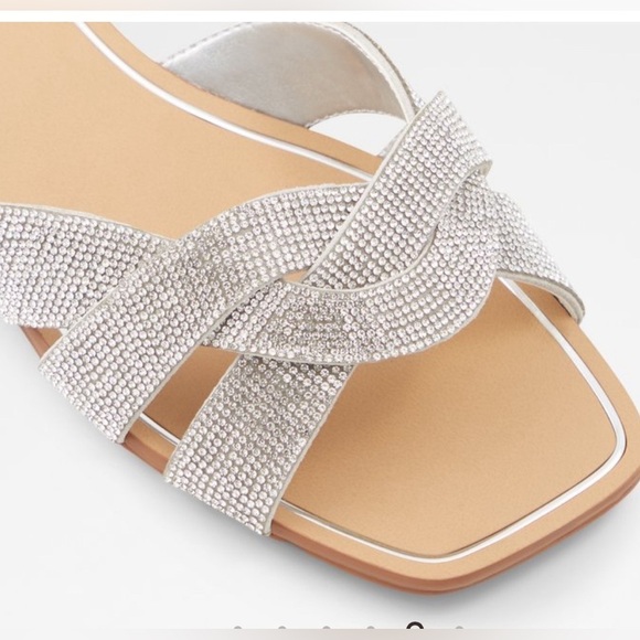 ALDO Coredith Slides
Size 9 - Picture 2 of 7